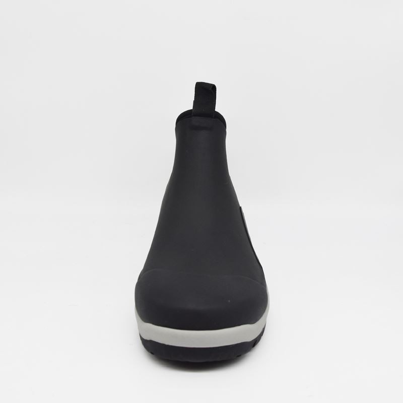 black rubber boots (2)