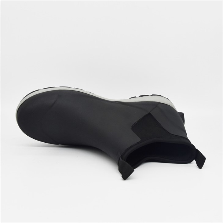 Black Rubber Boots